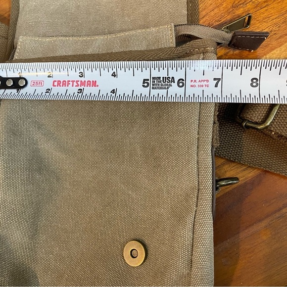 Cargoit Crossbody Travel Bag Cargo Canvas Flap Brown Tan Medium Adjustable strap - Picture 12 of 13